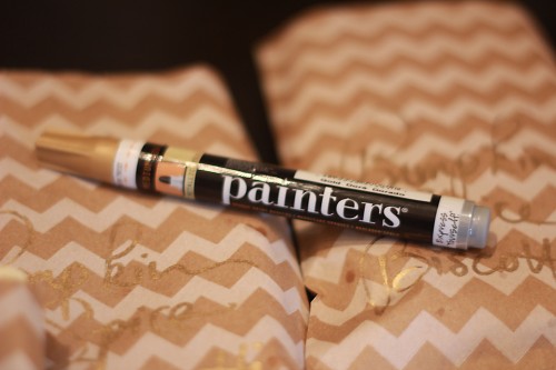 gold paint pen